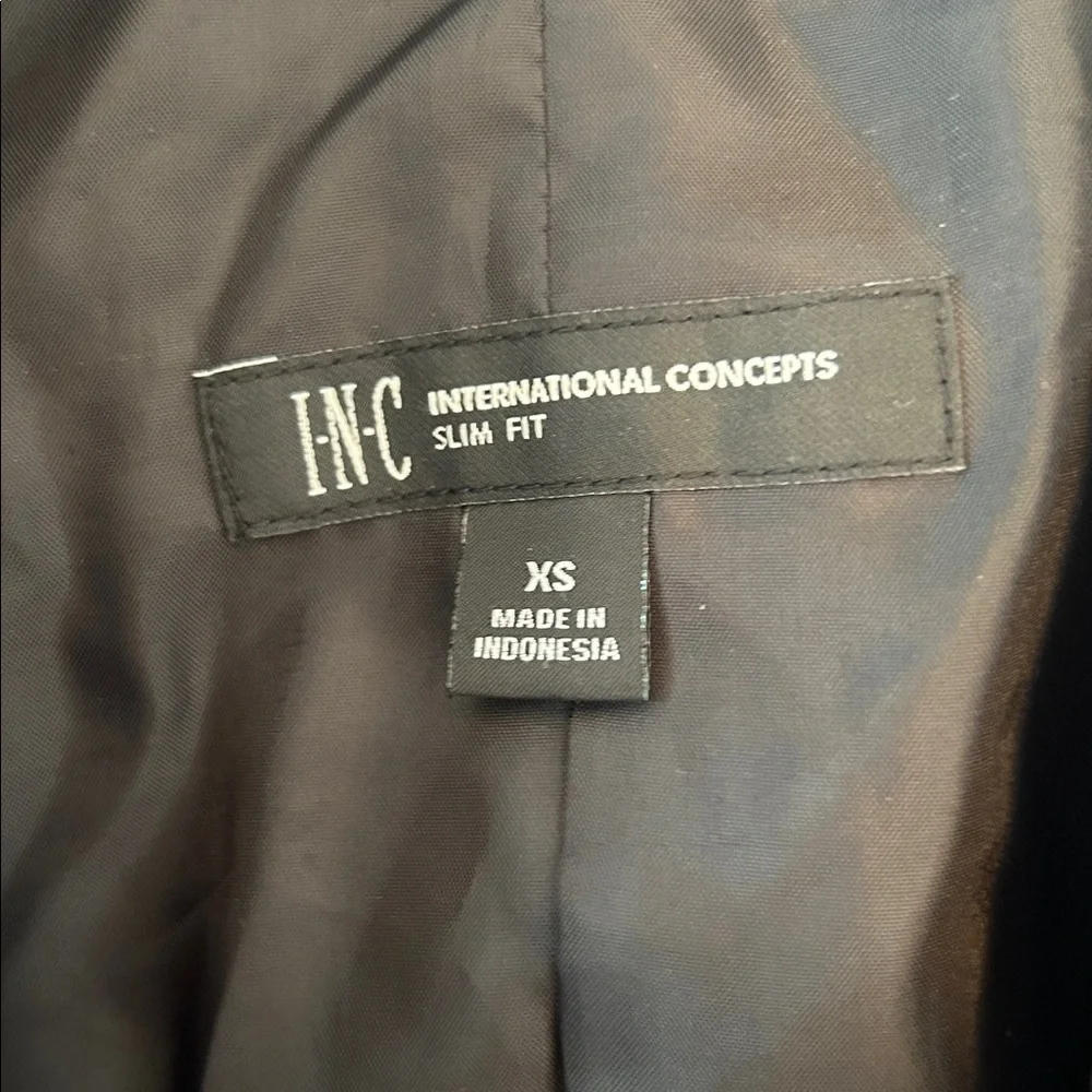 INC International Concepts Slim Fit Men’s Navy and Black Velvet Blazer XS NWOT